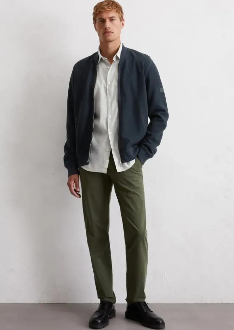 Chino Model Osby tapered aus Bio-Baumwolle-Mix