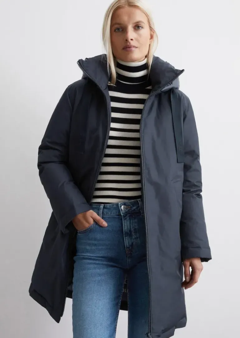 Daunenparka mit Kapuze regular aus recyceltem Polyester-Twill