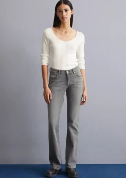 Jeans Model Nella bootcut aus Organic Cotton-Mix