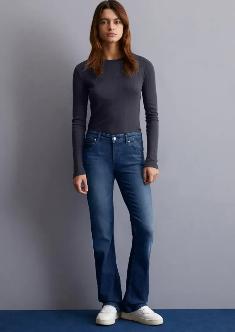 Jeans Model Nella bootcut mit CIRCULOSE®