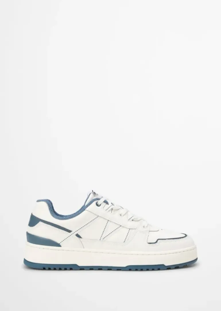 Sneaker mit robuster Gummisohle